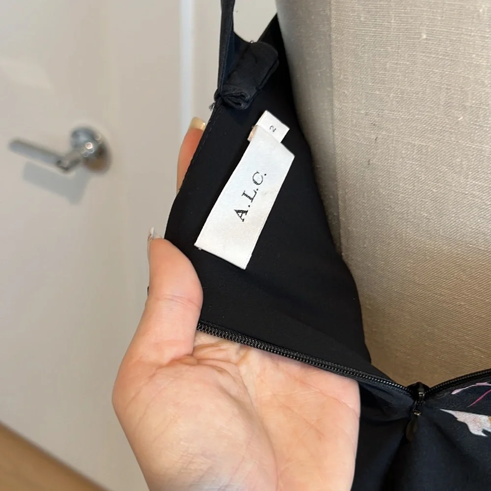 Alc 100%silk asymmetrical dress - Picture 5 of 6